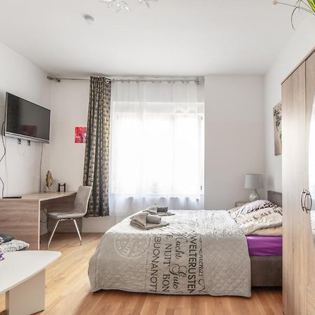 A Stylish Apartment In The Center Of True Berlin Eksteriør bilde